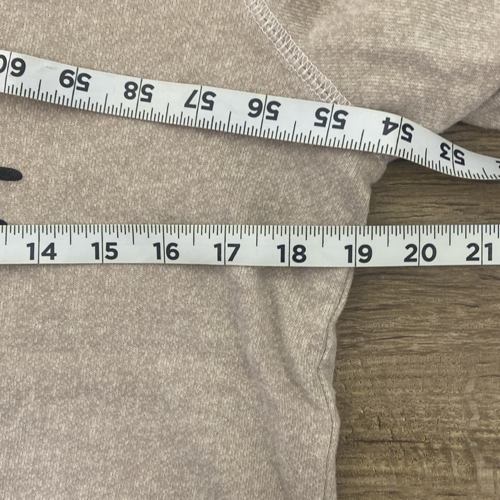 Universal Studios Hello Kitty Sweatshirt - image 8